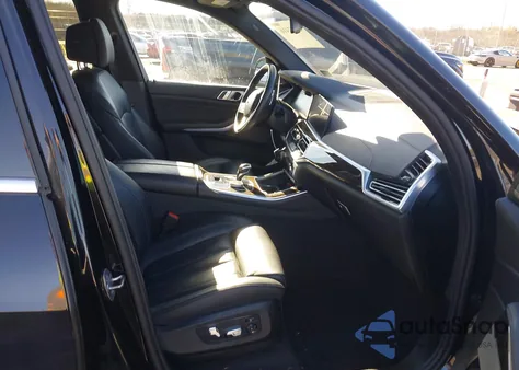 2020 BMW X5 xDrive40I z USA, uszkodzony, nr VIN 5UXCR6C04LLL76803